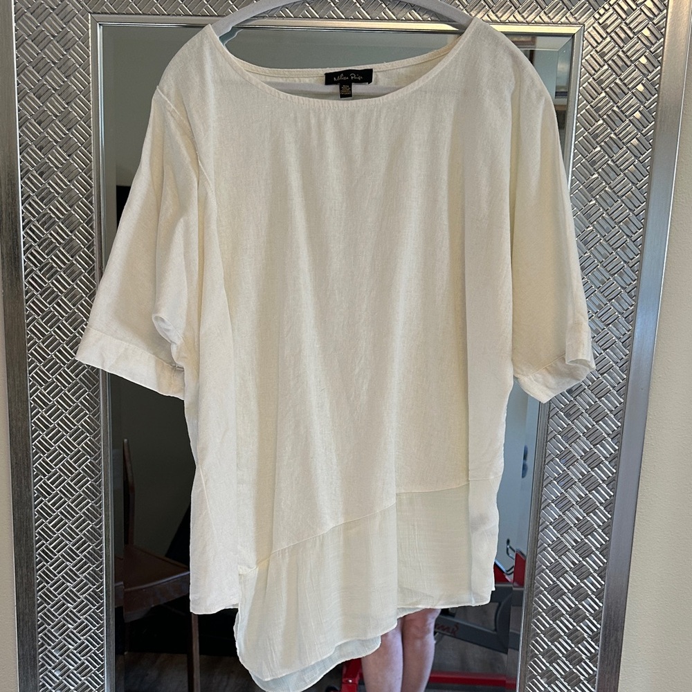 Super cute asymmetrical linen top